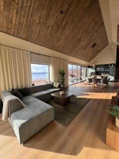 LyNora - Luxury Northern Lights Lodge with Jacuzzi & Lyngen Alps view -  - 7