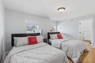 Cozy nest on Mandeville - 6
