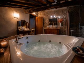 LA MORA Exclusive - 2