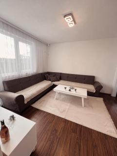 Cozy Stay in the Heart of Gjakova - 9