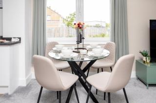 No 5 Saxon Court - 1