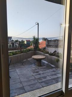 Charming Ground Floor Apartment with Sea Views in Bueu - 2