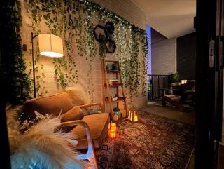 Walk to FIFA World Cup and Medical Center, 2BR Highrise Sleeps 5 - 7