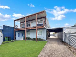 3BR Caloundra Home Walk to Beach Boat Parking - 9