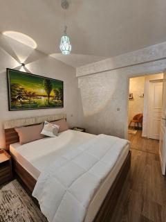 Luxury Apartment - Near Beach & Downtown - 6