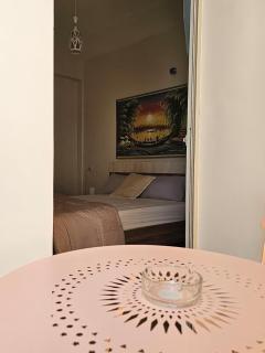 Luxury Apartment - Near Beach & Downtown - 3
