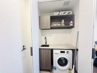 Sleek 2BR 2BA Clayton Stay at the Manor House mvc202 - 3