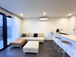 Sleek 2BR 2BA Clayton Stay at the Manor House mvc202 - 2