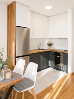 SOLU Luxury Apartment with private parking - Skopje - 8