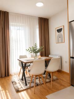 SOLU Luxury Apartment with private parking - Skopje - 6