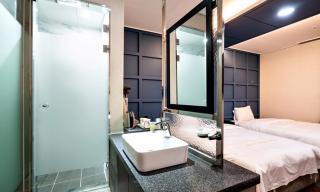 Siheung Seoul Tourist Hotel - 1