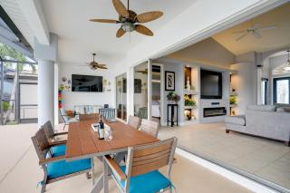 Cape Coral Lakefront Living! Home w/ Pool, Lanai - 0