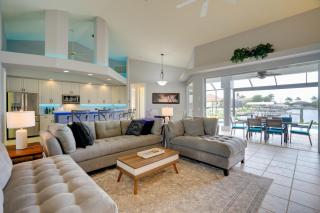 Cape Coral Lakefront Living! Home w/ Pool, Lanai - 7