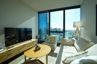 Luxe Haven - 58 Floor Panoramic City Views - 3