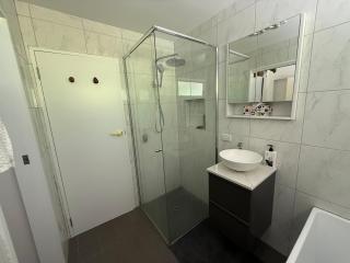 Heavenly Escape in Emerald - 5