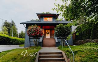Two Homes Under One Roof Sleeps 14 4 Parking - 0