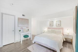 Pink Luxe Studio | Pool & Hot Tub | near TMC & NRG - 4