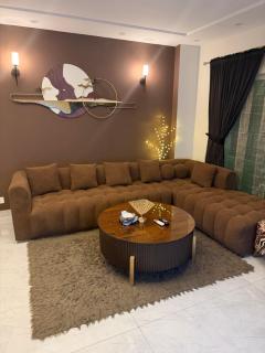Air Avenue Luxury Apartment - 9