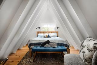 A-Frame Cabin Near Bryce - Mtn Views & EV Friendly - 3