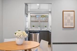 Quiet Townhouse with Private Sauna - 6