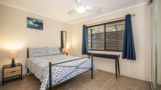 Bongaree Retreat With Room For The Boat - Bellara - 1