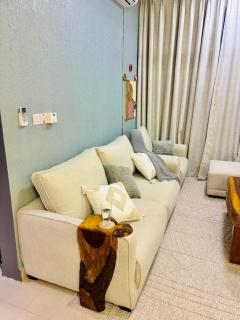 Cultural Luxe Haven - 9