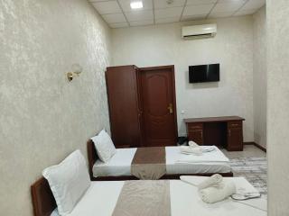 Al-Farobiy Hotel - 1