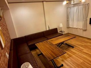 Bridge Stay Tengachaya - Hotel Quality, Direct to Kansai Airport , 6-min Walk from Midosuji , Sakaisuji Lines , Sleeps 11 Guests - 1