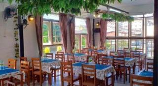 THOUSAND-TEN THOUSAND HOTEL -  - 4