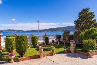Seafront Haven Darka - Happy Rentals - 0
