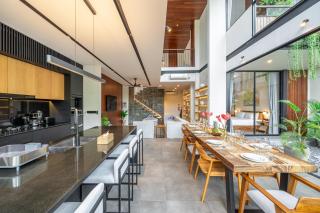 Seis Villas - Luxury Retreat with Private Pool & Outdoor Lounge - 4