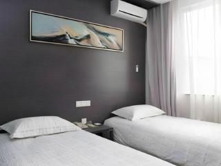 Goodrich Hotel - 9