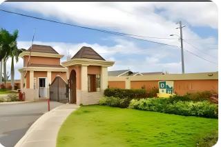 Two Bedroom, Pool, Near Beach, Playground, Gym & 24 Hour Security - 4