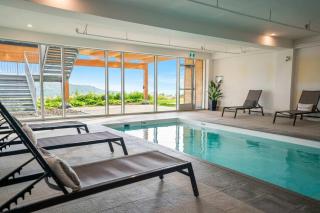 Chic Condo - Stunning View & Quiet - 5