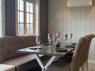Perfectly Located With Ski Access And Sauna - 5