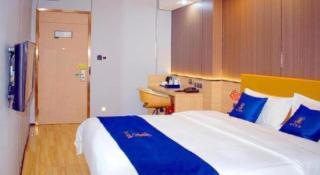 IU Hotel Chengdu High-Tech Zone Longhu Times Street - 3