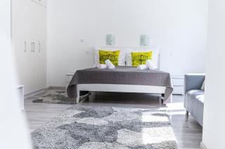 Cozy Stay at Margaret Blvd Prime Buda Location with AC - 3