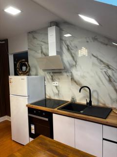 Cozy Corner Apartments - 4