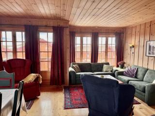 3-Story Apartment Near Slopes, Sauna and bathtub - 8