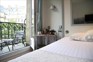 Luxury Suite - View on Arc Of Triumph - 5