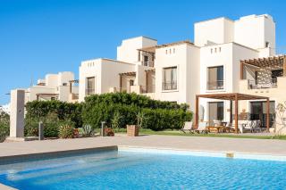Cyan Lagoon-front Shared Pool & Evening Sunsets - 0