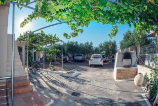 Seaside Plitra Paradiso - Steps from the Beach - 3
