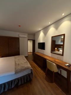 Dreamland Oasis One Bedroom on 10th Floor with Sea & Mountain Views - 9
