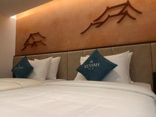 Reviah Hotel - 1