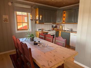 Charming 3-Bedroom Apartment With Great Views! - 5