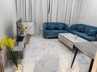 Bright & Cozy 2BR Apartment - 4