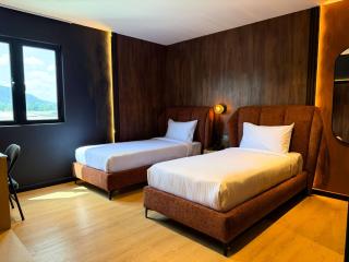Bonbon Hotel - 1