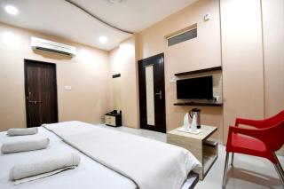 Hotel Gulmohar - 3