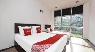 OYO 90643 Gks Hotel - 1