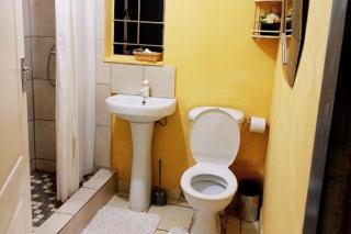 Budget Stays at Olivia Pines Guesthouse - 3